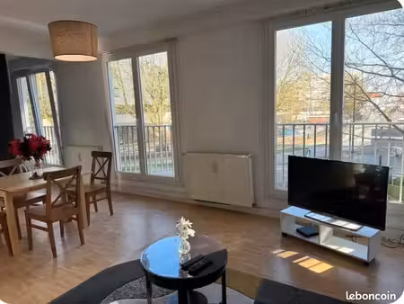 location meublé proche chatelet saint jean place carnot gare douai
