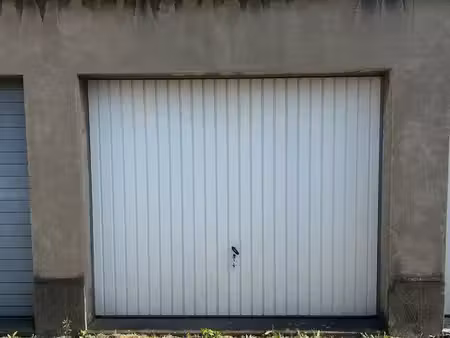garage  box   rue de blanzat