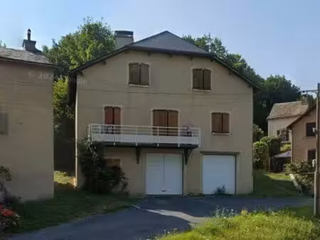 location annuelle maison salles curan