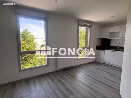 studio 1 pièce 26 m²