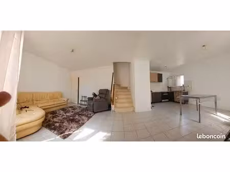 appartement t2 duplex carmaux non meublé a louer 50 m2 550 euros