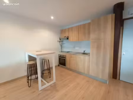 studio meublé 32m2
