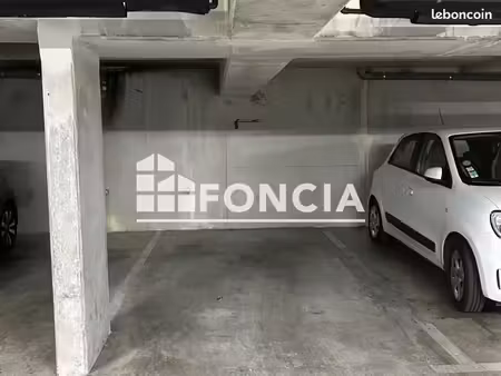 parking 10 m² la valette