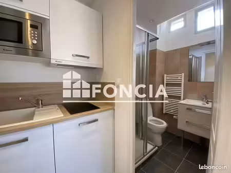 studio 1 pièce 13 m²