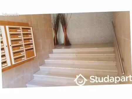 appartement 1 pièce 12 m²
