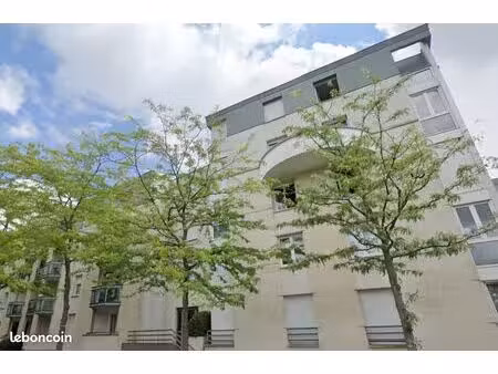 studio 1 pièce 40 m²
