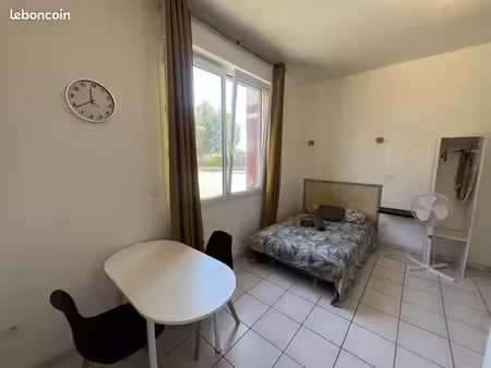 studio 1 pièce 17 m²