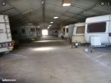 hivernage caravane bateau voiture de collection