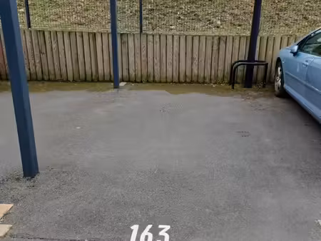 location place de parking extérieur dans une résidence sécurisé