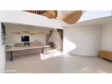 maison 6 pièces 236 m²