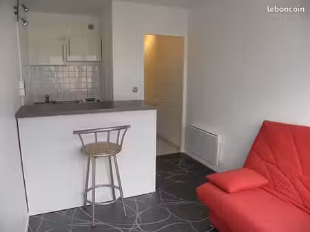 studio meublé étudiant (montferrand / ambroise b)