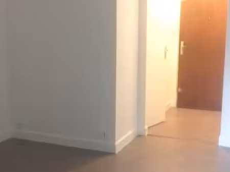 studio 1 pièce 19 m²