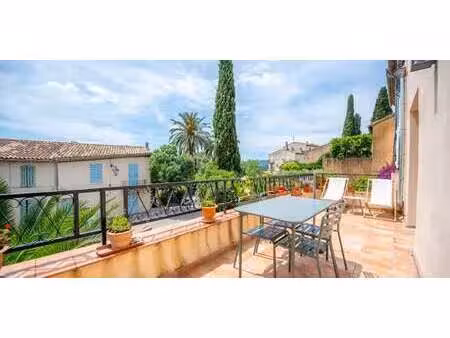 appartement avec terrasse grimaud (83)