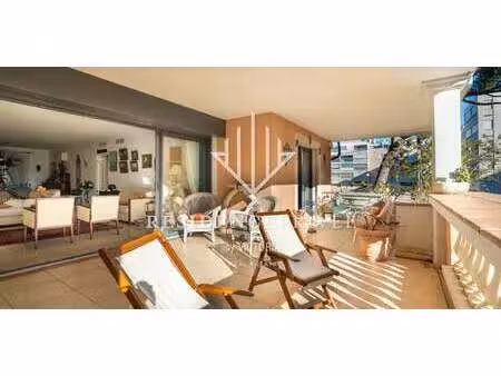 appartement avec terrasse hyeres (83)