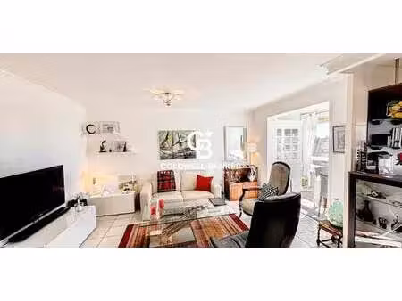 appartement avec terrasse la londe-les-maures (83)