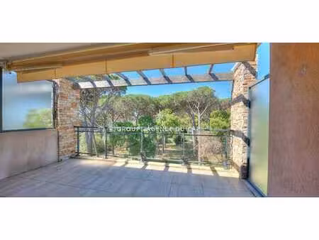 appartement avec terrasse et piscine saint-raphael (83)