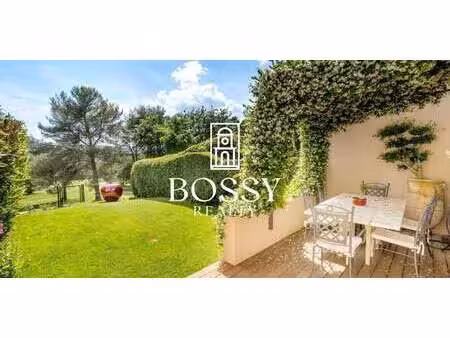 maison avec piscine et jardin gassin (83)