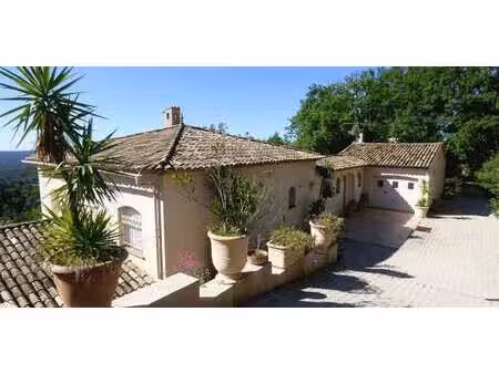 propriété avec piscine seillans (83)