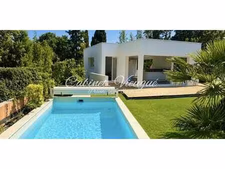 villa avec piscine et terrasse grimaud (83)