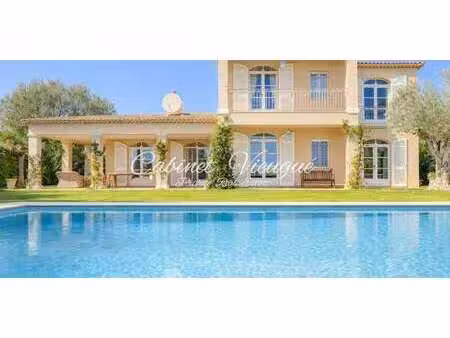 villa avec piscine et terrasse grimaud (83)
