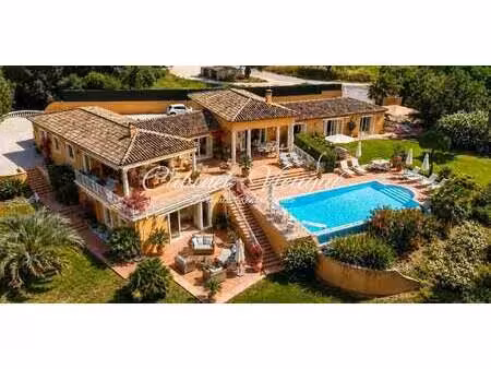 villa avec piscine et terrasse grimaud (83)
