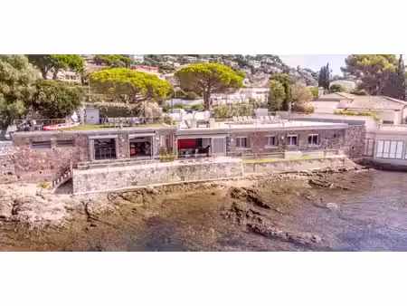 villa avec piscine en bord de mer les issambres - les issambres (83)