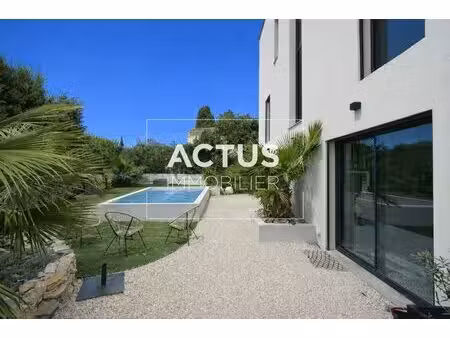 maison contemporaine récente à salon de provence