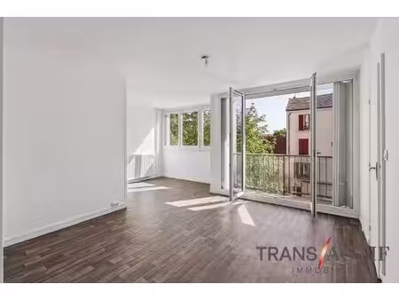 à vendre – 2 pièces de 49 m² avec parking couvert et cave