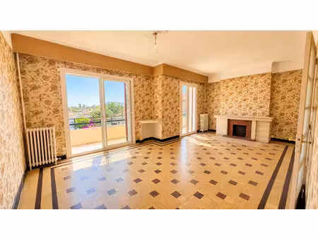 appartement 5 pièces avec terrasse  parking privatif et gren