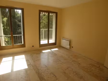 f3 peyrou 66 m2