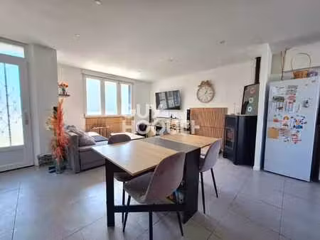 maison rénovée – 2 chambres  extérieur et potentiel 3e chambre