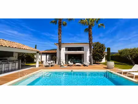 villa avec piscine plan-de-la-tour (83)