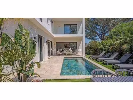villa avec piscine et jardin saint-raphael (83)