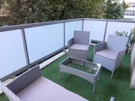 appartement t2 de 49 m² meublé (secteur courier)