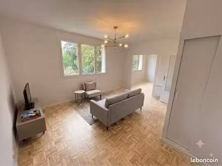 appartement avec chambre proche du métro