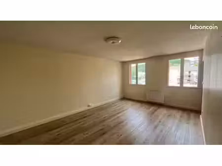 studio 1 pièce 36 m²