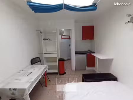 appartement 1 pièce 13 m²