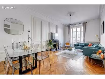 location meublée 105m² rue vauban  lyon 6e - 2000