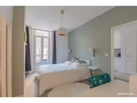 t2 meublé refait à neuf - parc longchamp