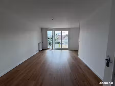 appartement 3 pièces 82 m²