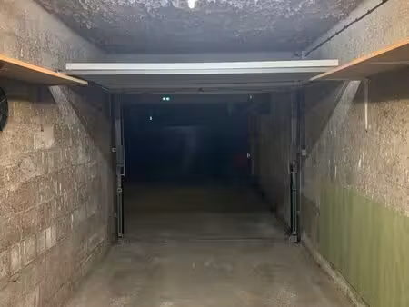 garage à louer