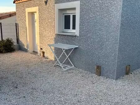 maison de 27m2 dans propriété avec piscine