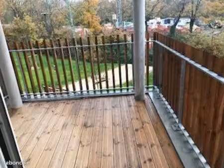appartement t2 46m2 avec grand balcon