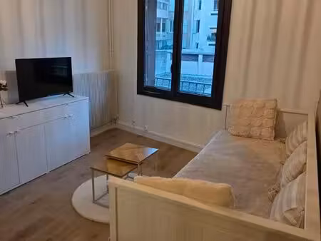 studio meublé