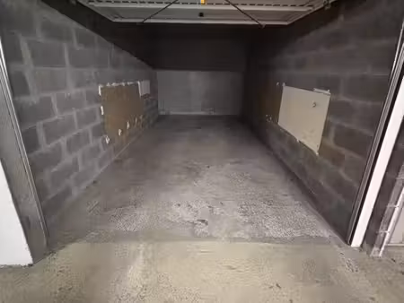 garage à louer