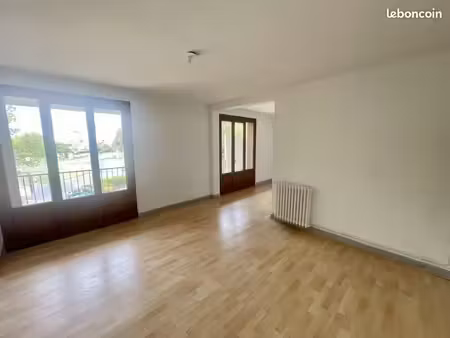 appartement 3 pièces 90 m²