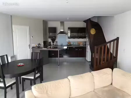 location duplex 3 pièces 69 m² – arras (centre)