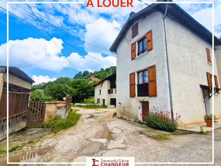 maison 3 pièces 75 m²