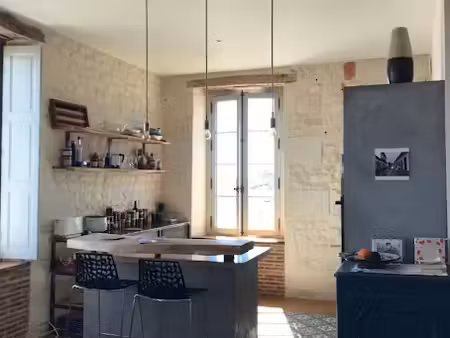 location appartement 3 pièces 73.12 m² à saintes (17100)  835 €