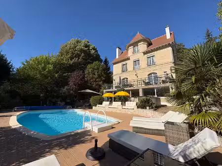 vente maison 9 pièces 250 m² parmain (95620)